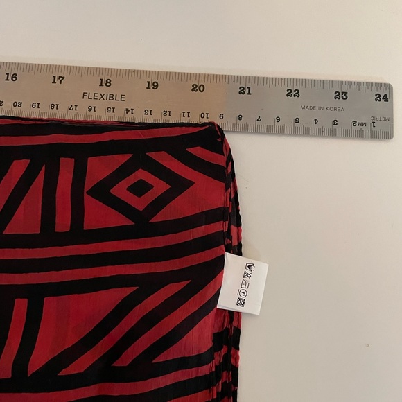 SILK Black Red Scarf - Picture 7 of 7